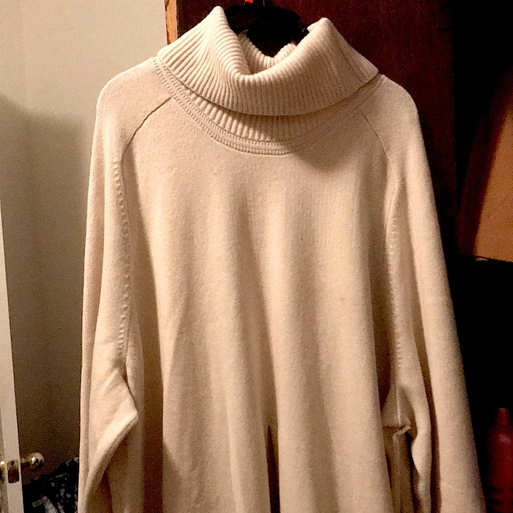ATHLETA x ALICIA KEYS TUNIC